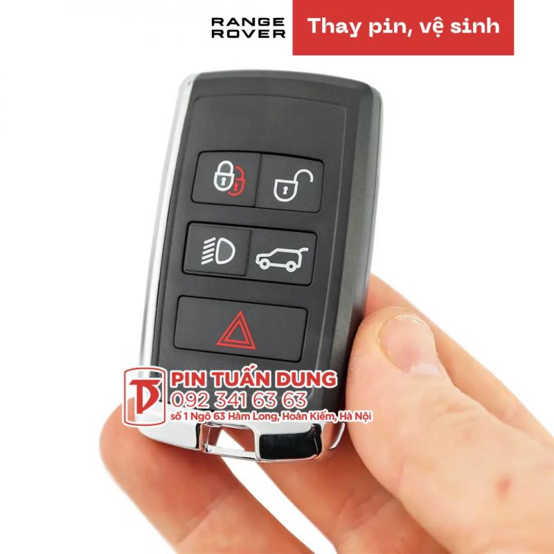 Thay pin chìa khóa xe ô tô Range Rover AOLR-CK07